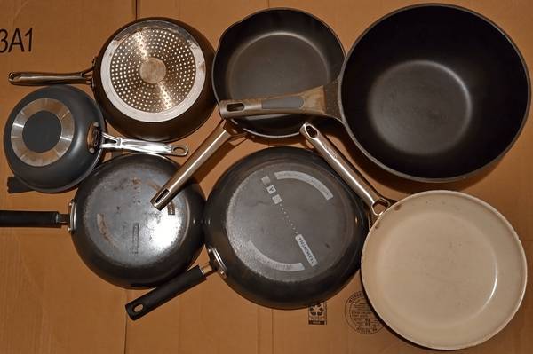 7 pc. deluxe cookware pan pans 1