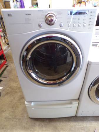 single LG Dryer w/ pedestal 1