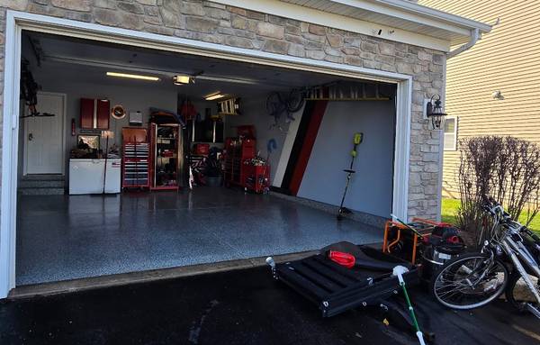 GARAGE A MESS? I’LL TRANSFORM IT IN A DAY! 1