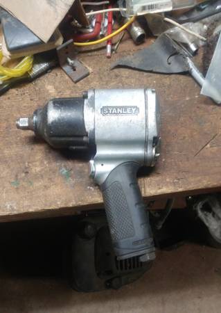 Stanley 1/2 impact 1