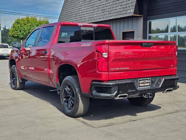 2019 Chevrolet Silverado 1500 LT - Photo 3