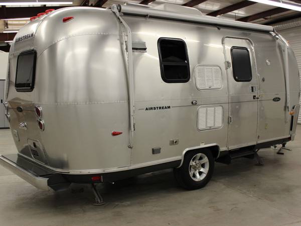 2006 Airstream Safari 20ft 75th Anniversary Front Bed AZ Owned 1