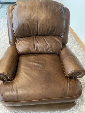 Real Top leather recliner with solid wood 1