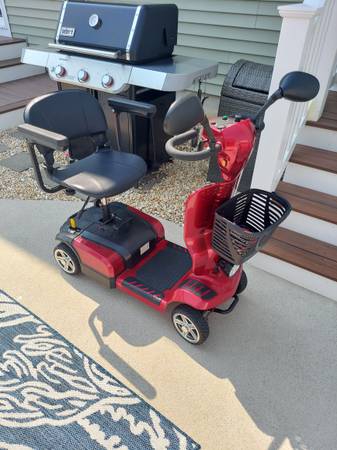 Free scooter (Lavallette)