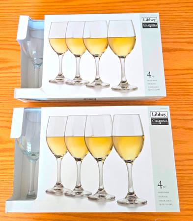 Libbey Charisma Wine Glasses (8 Total) 1