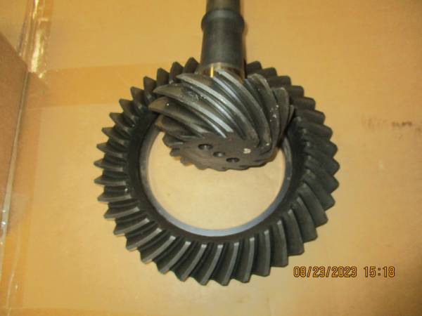 Ring & Pinion gm 8.5 ten bolt 1