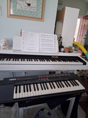 3 KEYBOARDS 1