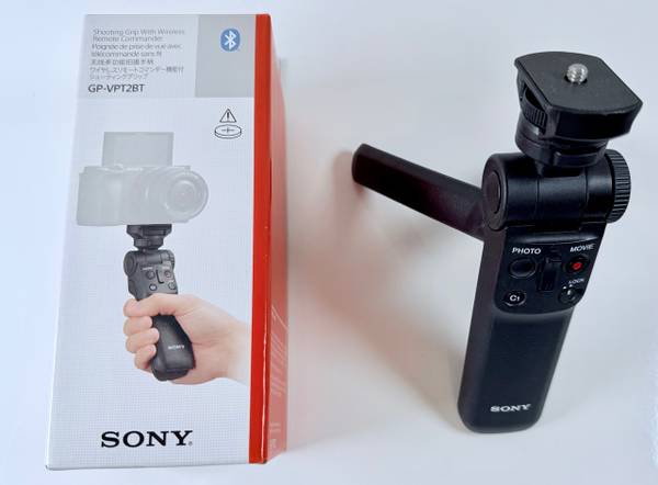 Sony Shooting Grip/Tripod GP-VPT2BT 1