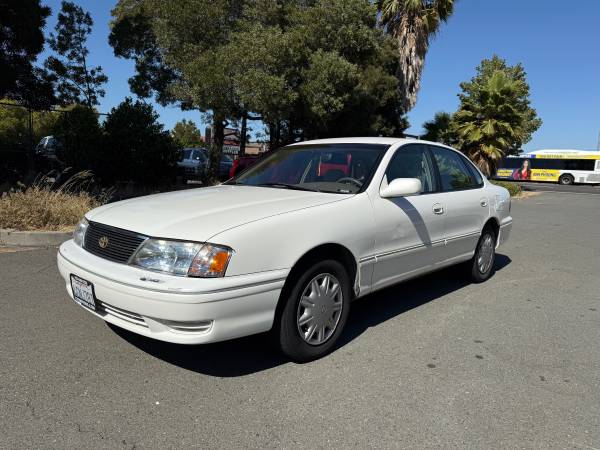 1999 Toyota Avalon XL Clean Title 1 Owner! - $4,300 (fairfield / vacaville)63654700965761120