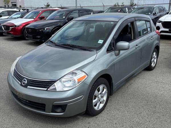 2007 Nissan Versa HB Auto 1