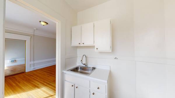 $2,345 / 340ft2 - Gorgeous Studio with Lots of Light! Unit 24 (mission district)63682851419649124