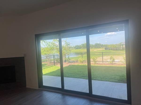 $4,400 / 4br - 2540ft2 - New Home w/ a ton of Upgrades for lease (Valencia neighborhood) (Manvel)63906680964098121