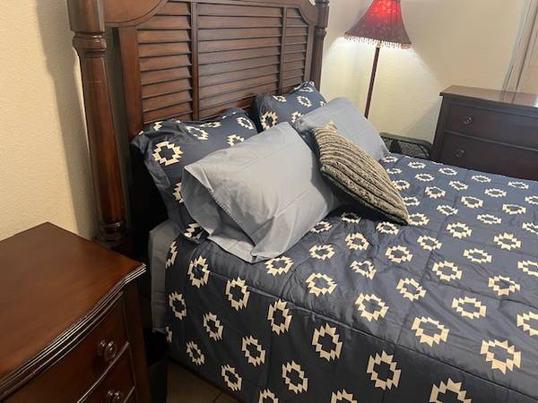 $1,290 / 1br - 633ft2 - Totally Furnished Condo on Water, Great Island Location (Island)64036537568899124