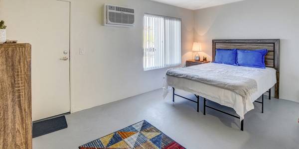 Elevator to upper level apartments, Bad Credit Ok 1