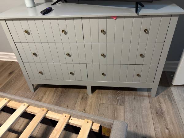 Grey 6 drawer dresser 1