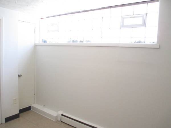 $705 / 1hab - 400 pies² - ¡Todos los servicios incluidos! Pequeño apartamento de 1 dormitorio, 1 baño en Roselawn! (Cincinnati)63685944073091121