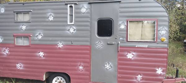 Ice shack/ Ice house         PRICE REDUCED 1