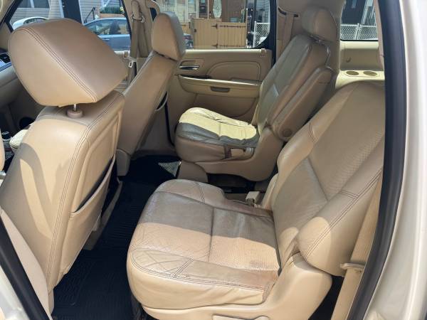 2007 Cadillac Escalade - $4,200 (Run awesome)63654709097731121