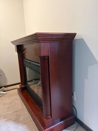 Free standing electric fireplace 1