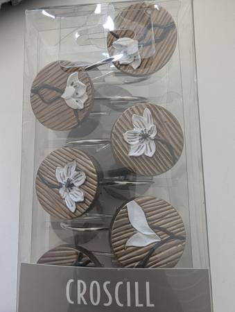 Croscill - Shower Hooks - 12 1