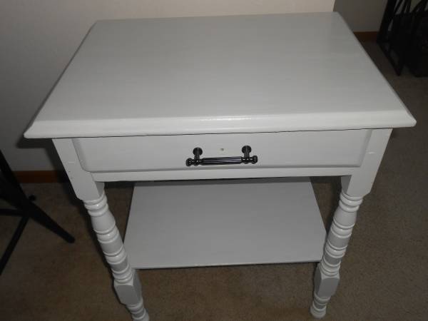 Stand for bed side : 1