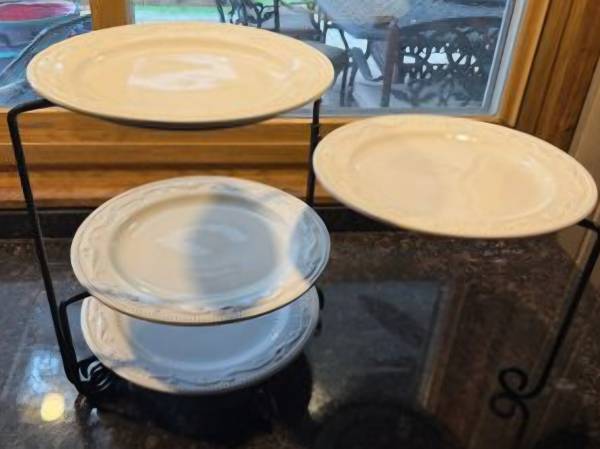 SERVING STAND 4 TIER WITH CERAMIC PLATES 1