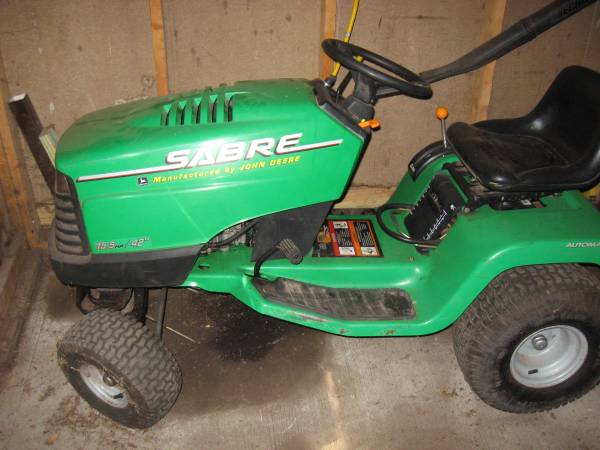 John Deer Saber Tractor 1