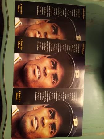 VERY  RARE  STATUE FOR CLEMENTE Brochure 1