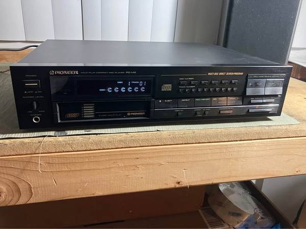 Pioneer PD M6 multi disc CD player. 1