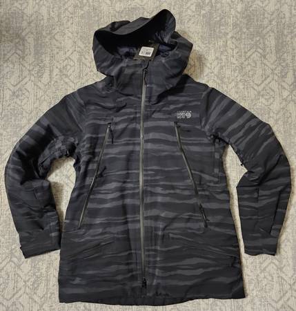 Mountain Hardwear Women's PowderQuest Ski Jacket M Black 1