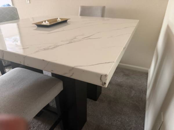 Marble Dining Room Table 1