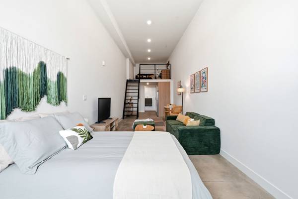 Front-loading convenience, FITNESS CENTER, 1bd 1ba 1
