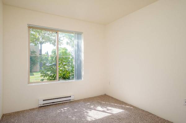 $1,544 / 3br - 1172ft2 - Almacenamiento adicional, Casa club, Spa/Bañera de hidromasaje, Lavavajillas (Hillsboro)63831398396419124