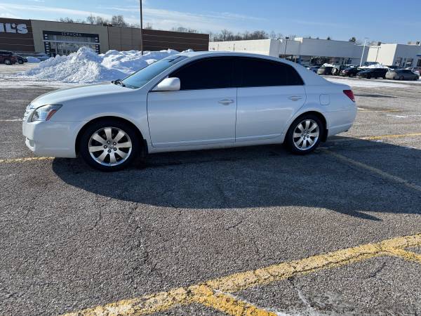 2006 Toyota Avalon 1