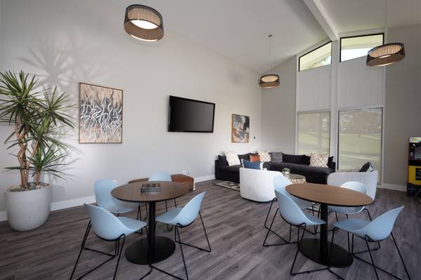 $1,626 / 484ft2 - Estudio Grande en West Palmdale (Palmdale Blvd)63857624624771124