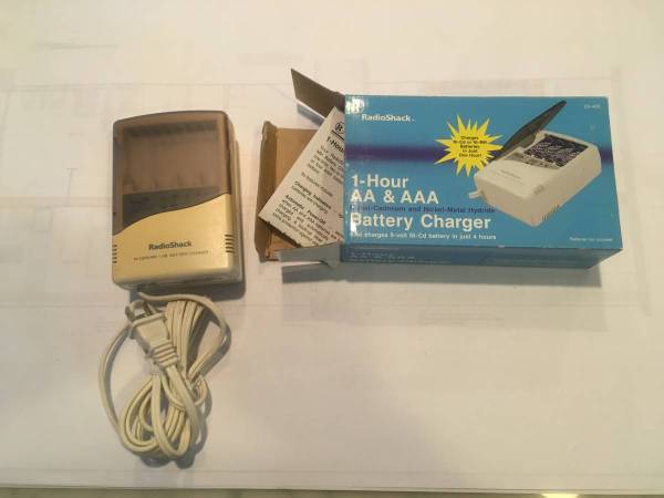 multi re-chargeable battery charger - aa - aaa - 9v 1