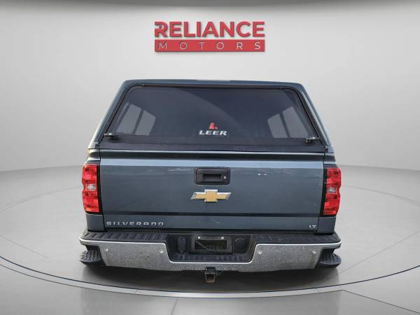 2014 Chevrolet Silverado 1500 Crew Cab Z71 LT Pickup 4D 5 3/4 ft - $15,995 (Malden,MA)63470622989185123