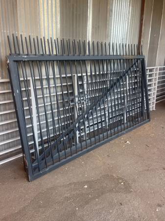 Double Swing Gate 1