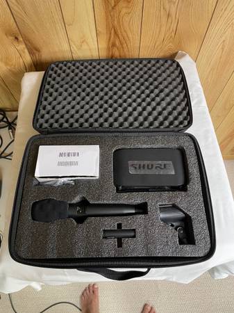 Shure GLXD WIRELESS MIC AND RECEIVER SET 1