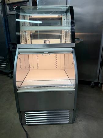Structural Concepts 27" Refrigerated Dual Service Merchandiser Case 1