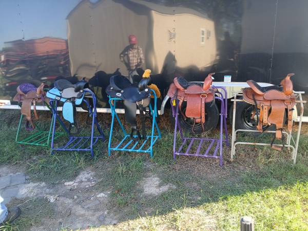 Kids saddle 1