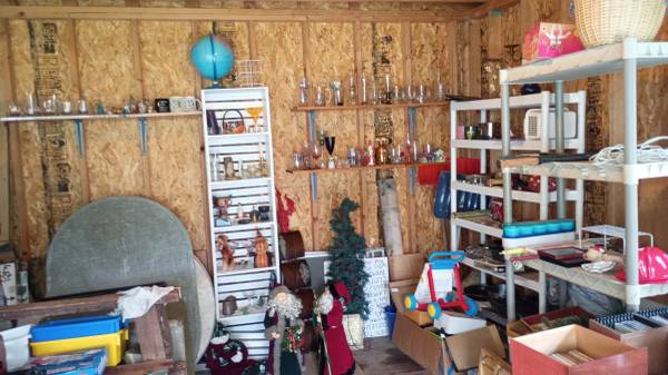 Yard sale photo