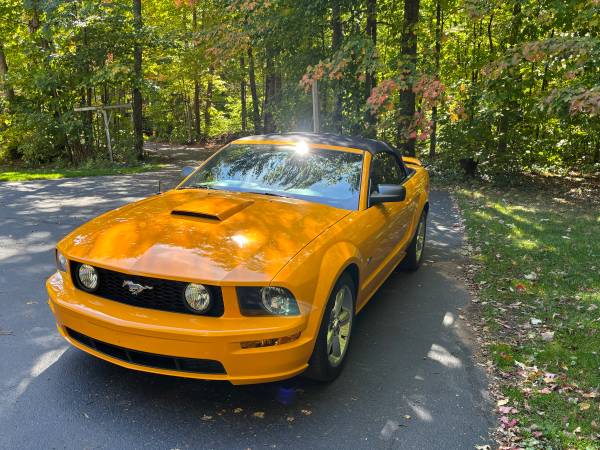 Ford Mustang 1