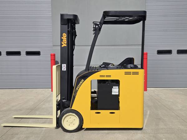 ELECTRIC STAND UP END CONTROL FORKLIFT 2020 YALE ESC040ADN36TE088 1