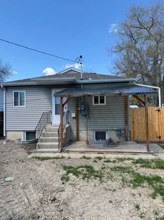 Charming 2 Bedroom 1 Bath in Billings | 238 Terry Ave Unit 2 | $1275/m 1