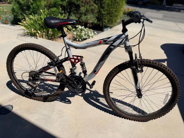 * Excellent condition Mongoose 24” Ledge 2.1 Full Suspension Mountain 1