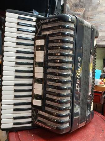 Accordion Dallape 2 tone chamber 1