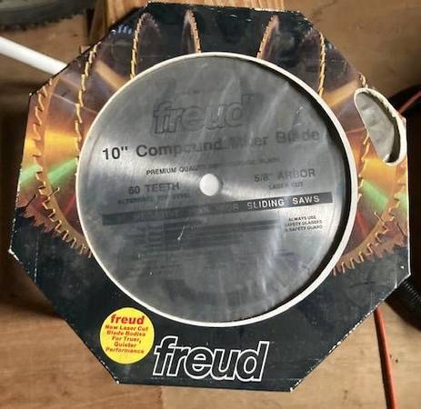 Freud 10" 60 Tooth Carbide Saw Blade 1