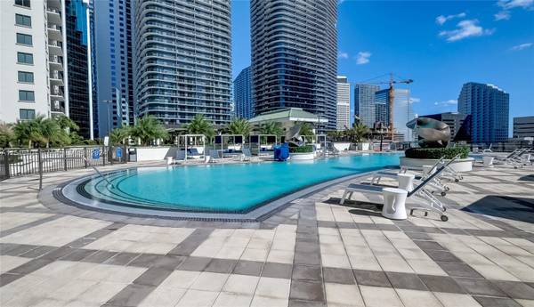 $3,050 / 1br - 760ft2 - Large 1 Bedroom Nine Brickell Great Views (Brickell)63983674700547120