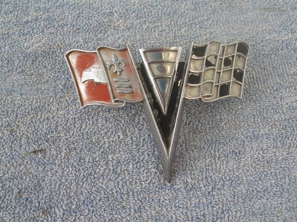 1963-1964 CORVETTE FRONT NOSE EMBLEM #3797400 1